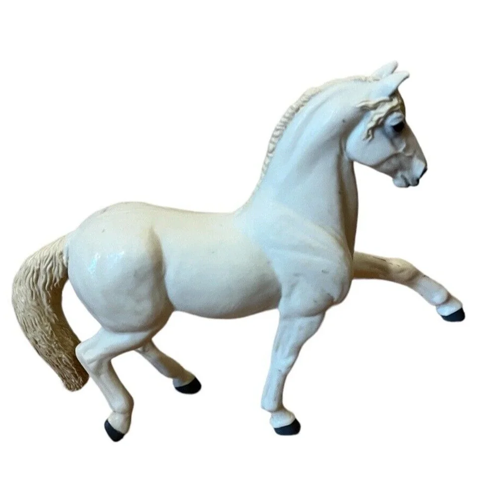 Vintage 2004 Wild Safari Lipizzono Andalusian Horse ~ Model Toy Figure